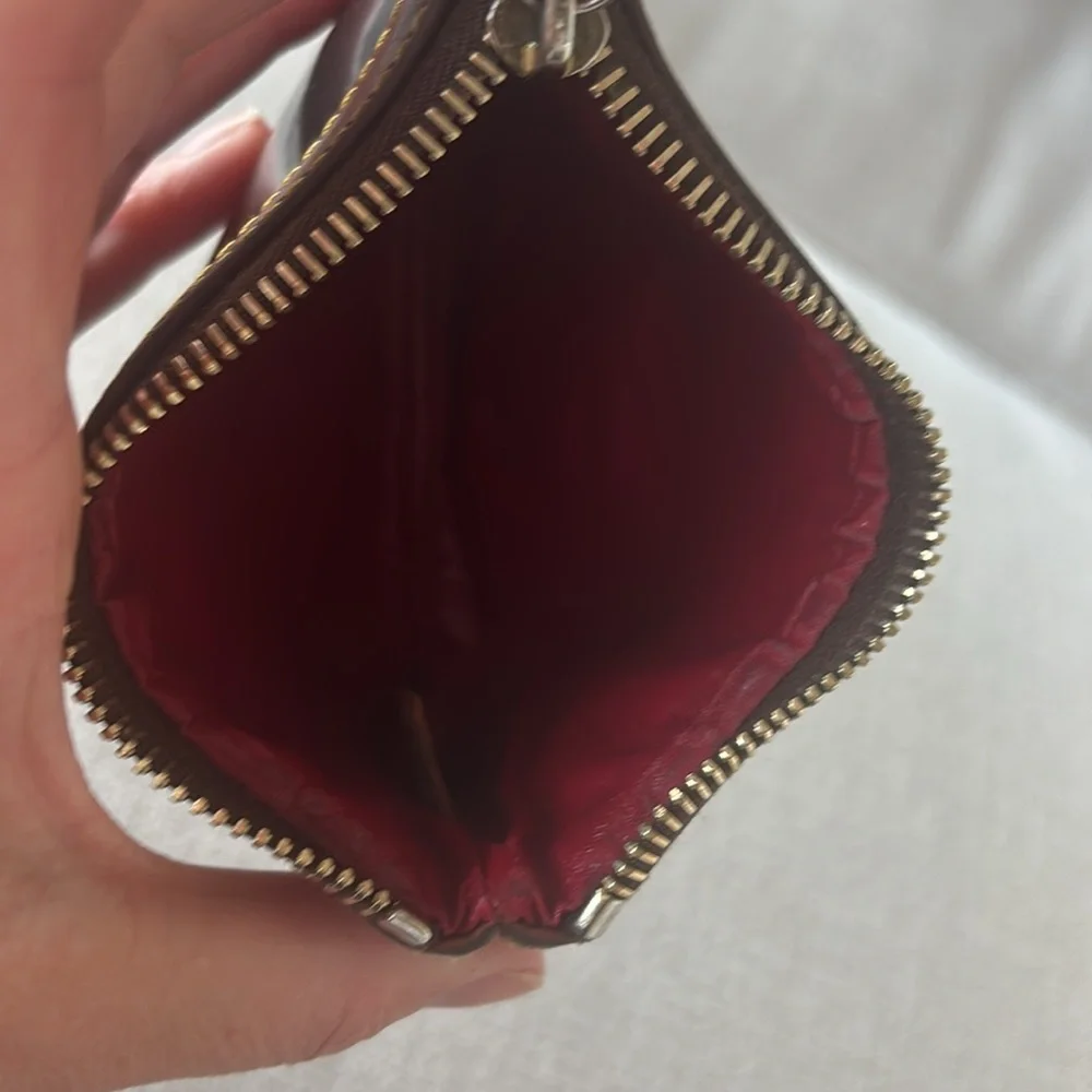 Vintage Dooney & Bourke Black Kirby Patent Coin Purse Wristlet - Picture 5 of 6